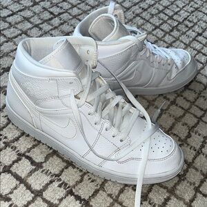 Nike Air Jordan 1 Mid (Men’s Size 10.5)